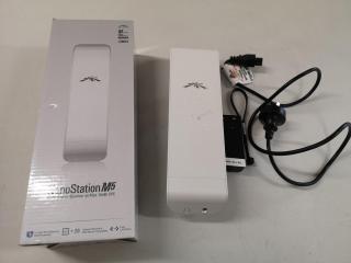 Ubiquiti NanoStation Wireless Bridge, M5 5GHz airMax 16dBi CPE Unit