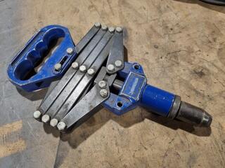 Kincrome Lazy Tong Riveter