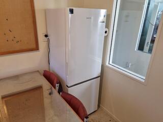 Samsung SRL336NW Refrigerator Freezer 310L