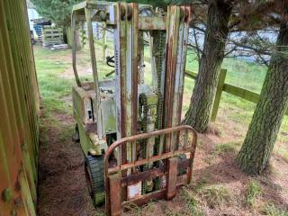 Clark Forklift