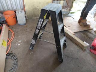 Insulated Industrial Double Sided Step Ladder