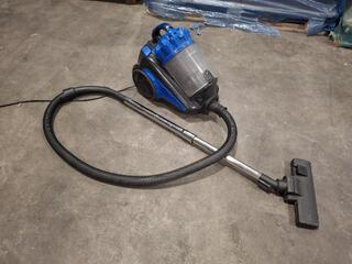 Living & Co  Vacuum Cleaner