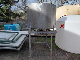 Stainless Steel Tank on Stand