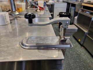 Commercial Can Opener by Vogue