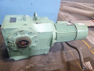 Large Right Angle Gearbox with Motor