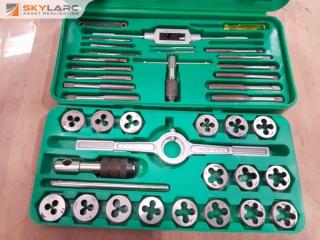 Tap and Die Set