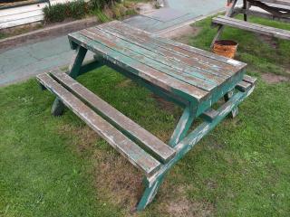 Outdoor Picnic Bench