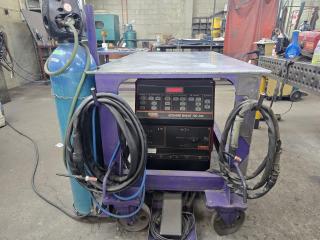 Lincoln Electric Square Wave TIG 255 Welder with Work Table