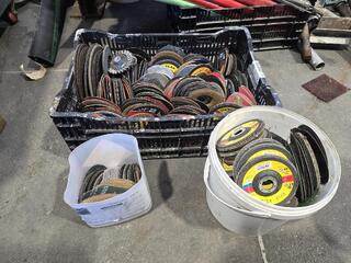 Large Lot of Sanding Disks