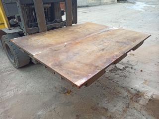 2 x Plate Steel Pallets