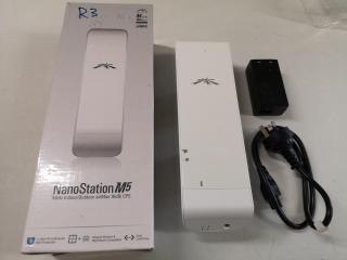 Ubiquiti NanoStation Wireless Bridge, M5 5GHz airMax 16dBi CPE Unit