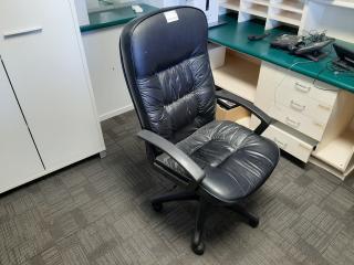 Faulty Pneumatic Office Executive Lift/Swivel Chair.