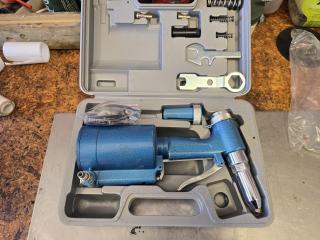 Rico Professional Hydraulic Riveter Kit 3251600
