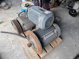 Pallet of 4 Three Phase Motors