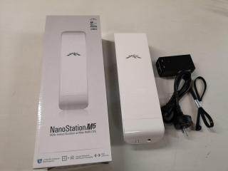 Ubiquiti NanoStation Wireless Bridge, M5 5GHz airMax 16dBi CPE Unit