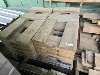 4 x Dunnage Blocks