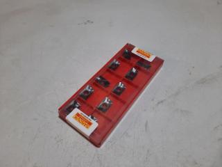 10 x Sandvik Coromant R390-17 Milling Inserts