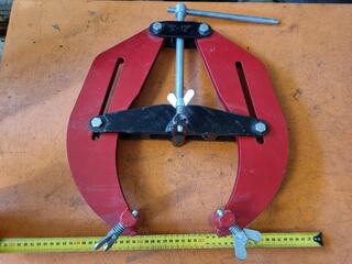 Large Pipe Clamp, 5" to 12" Capacity