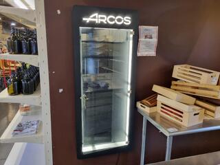 Wall Mounted Lighted Retail Display Cabinet