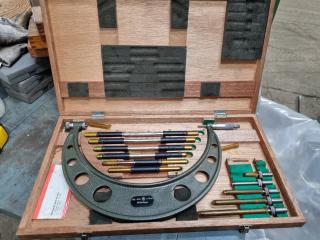 Mitutoyo Interchangable Anvil Outside Micrometer Set 104-136
