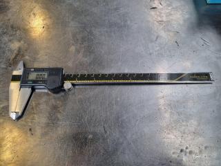 Mitutoyo 200mm Digital Vernier Caliper