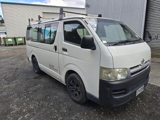 2005 Toyota Hiace