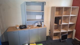 2 x Wall unit / Bookshelf units