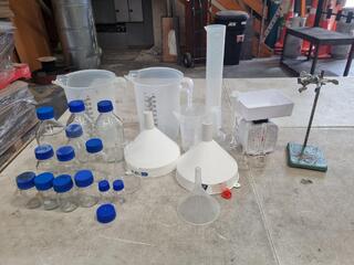 Assorted Laboratory Pladtic & Glass Measuring Tools, Scales