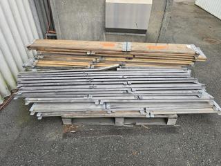 Pallet Surrounds