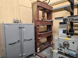 Large Hydraulic Press 