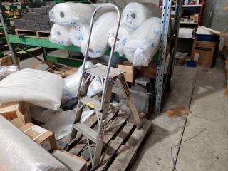 Ullrich 840mm Double Sided Step Ladder