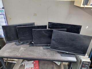 5x LED Monitors by HP and Samsung