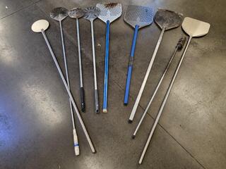 8x Assorted Commercial Pizza Oven Paddles