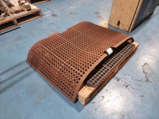 5 Assorted Antifatigue Mats