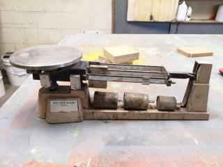 Mechanical Triple Beam Balance Scale, 2610g Capacity