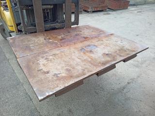 2 x Plate Steel Pallets