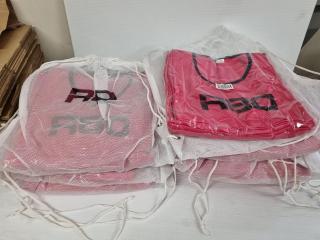 70x R80 Pink Mesh Training Bibs, Size L