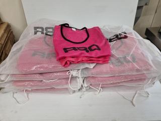 83x R80 Pink Mesh Training Bibs, Size S