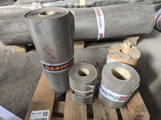 4 Small Rolls of Mesh