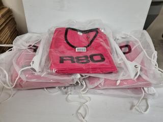 50x R80 Pink Mesh Training Bibs, Size S