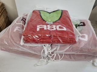 50x R80 Reversible Red/Green Training Bibs, Size L