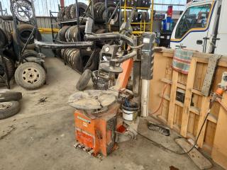Hofmann Tyre Machine