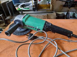Hitachi Corded 180mm Disk Sander Polisher SAT-180