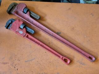 2x Large Pipe Wrenches, 24" & 36" Sizes