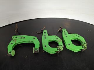 3 Crab Clamps 