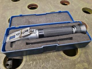 Refractometer w/ Case