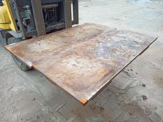 2 x Plate Steel Pallets
