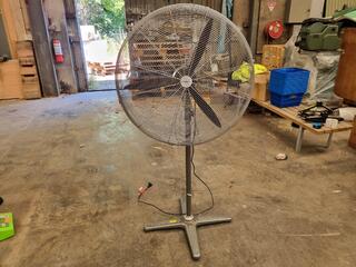 DynaBreeze 750mm Industrial Pedistal Fan
