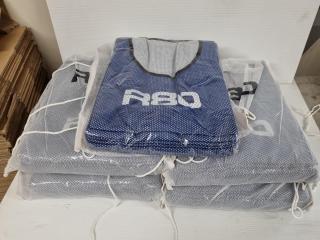 50x R80 Blue/White Reversable Mesh Training Bibs, Size XXL