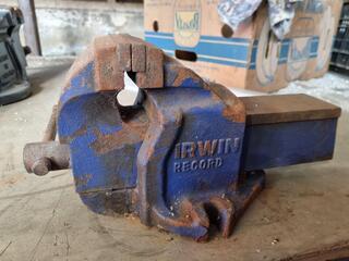 Record / Irwin No.3 Benchtop Vice
